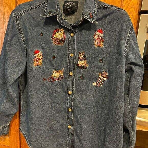 Solutions Christmas Embroidery Cat Jean Shirt Women’s PM - Picture 1 of 15